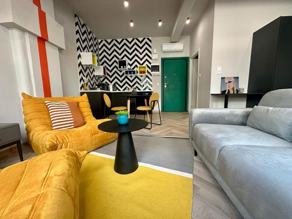 شقة Ermou Funky Lofts أثينا المظهر الخارجي الصورة
